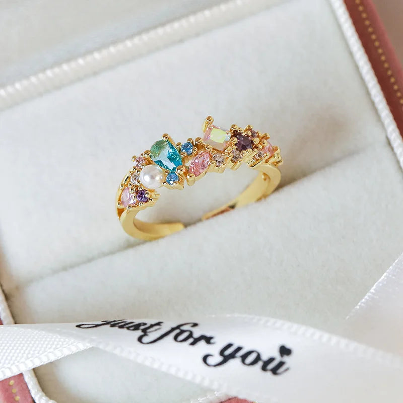 New Arrival Elegant and Luxurious Colored Zircon Inlaid Ring Fashion-forward Women Stylish Open Finger Ring with Colorful Zircon