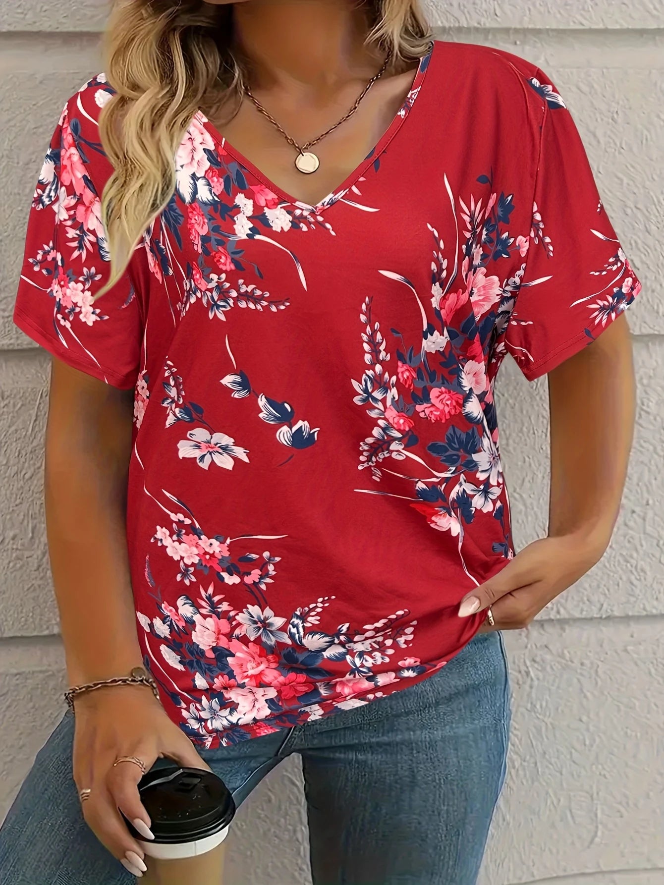 Women's T-Shirt Retro Floralelegant V-Neck Short Sleeve Summer Casual Top Loose Casual Ladies T-Shirt Fashion T-Shirt Clothes