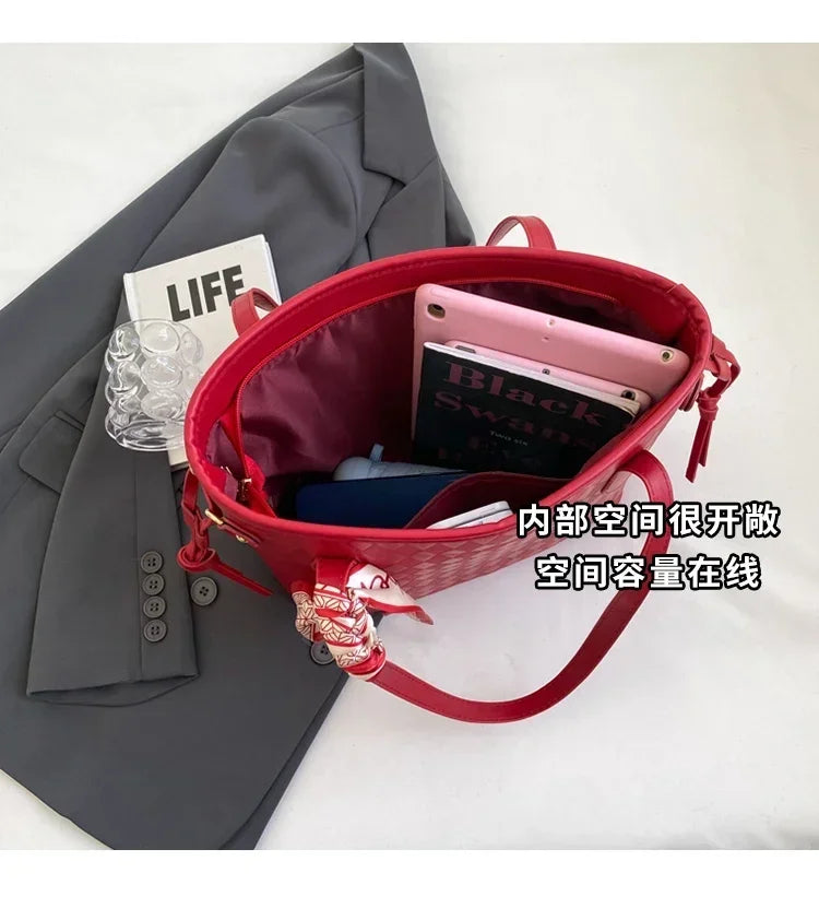 PU 2024 New Women's Bag Fashion Trend Shoulder Bag Leisure Commuter Handbag Minimalist Versatile Design Red Large Capacity