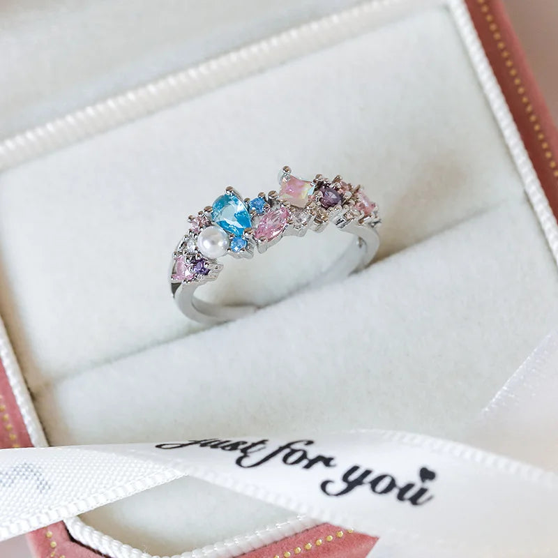New Arrival Elegant and Luxurious Colored Zircon Inlaid Ring Fashion-forward Women Stylish Open Finger Ring with Colorful Zircon