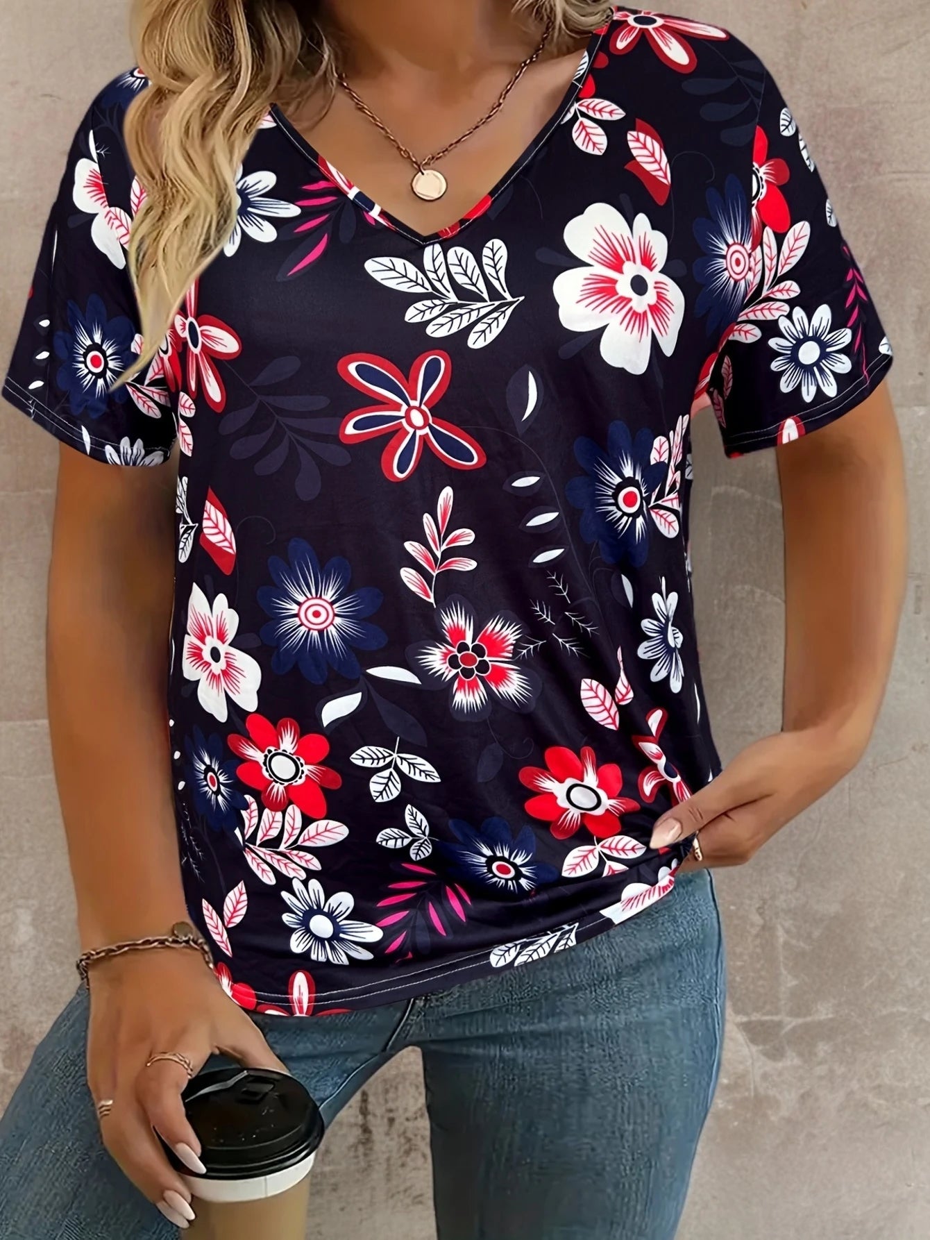 Women's T-Shirt Retro Floralelegant V-Neck Short Sleeve Summer Casual Top Loose Casual Ladies T-Shirt Fashion T-Shirt Clothes
