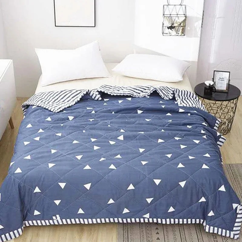 Bedroom Summer Bedspread Duvets Quilt Comforter Filling Bedclothes Super Soft Print Double Sided Design Modern Lightweight Queen