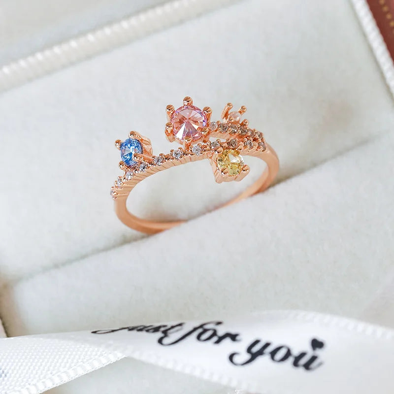 New Arrival Elegant and Luxurious Colored Zircon Inlaid Ring Fashion-forward Women Stylish Open Finger Ring with Colorful Zircon