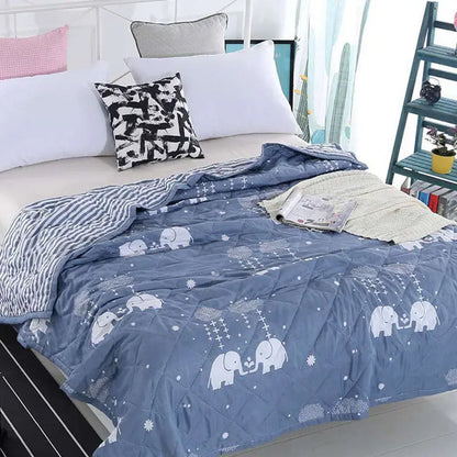 Bedroom Summer Bedspread Duvets Quilt Comforter Filling Bedclothes Super Soft Print Double Sided Design Modern Lightweight Queen