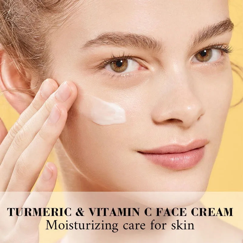 Crema alla curcuma e vitamina C idratante, leviga le rughe, collagene, acido ialuronico, rende la pelle più giovane, crema per la cura della pelle, cosmetici