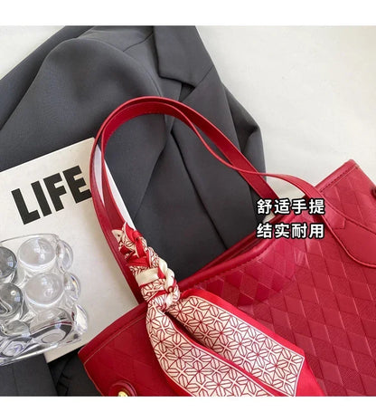 PU 2024 New Women's Bag Fashion Trend Shoulder Bag Leisure Commuter Handbag Minimalist Versatile Design Red Large Capacity