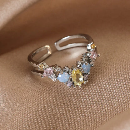 New Arrival Elegant and Luxurious Colored Zircon Inlaid Ring Fashion-forward Women Stylish Open Finger Ring with Colorful Zircon